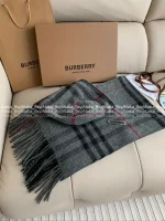 BURBERRY 2025 Fall/Winter Collection 🧣 Classic Plaid Fringe Chain-Tassel Cape Scarf - A Must-Have for the Stylish Woman~ Imported Wool & Cashmere Blend Premium Quality - Image 30