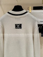 Chanel 2025 Fall/Winter CoCo Neige Ski Collection 🤍 ❄️ Color-Block V-Neck Terry Cuff Pullover Wool Knit Sweater for Women - Image 22