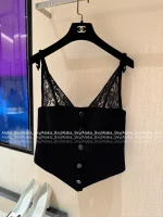 Chanel 2025 Fall/Winter Collection 🖤 Artisan Lace V-Neck Crystal Button Arched Corset Top for Women