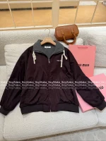 miumiu 2025 Early Fall/Winter Collection 🤎 Reversible Windproof & Water-Resistant Letter Logo Jacket - Image 31