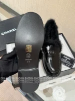 Chanel 2025 Fall/Winter CoCo Neige Ski Collection 🦙 New Season Imported Australian Long-Haired Wool Loafers for Women - Image 45